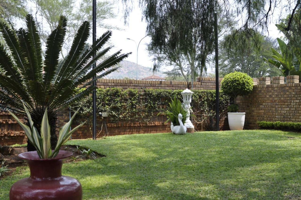 פרטוריה A Knights Rest Guesthouse מראה חיצוני תמונה